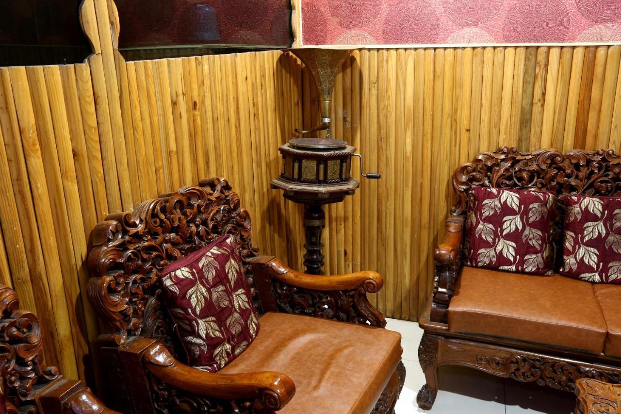 Hotel Assembly-Shillong Esterno foto